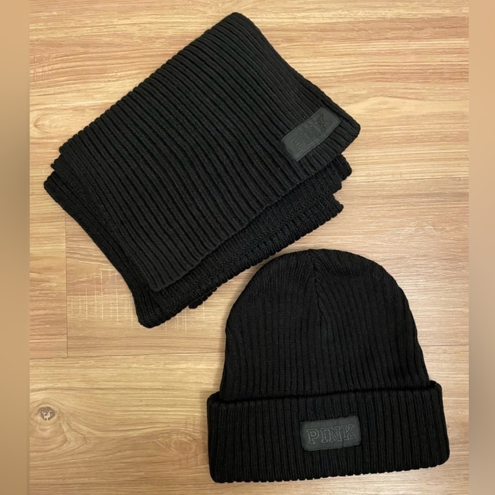 🆕Victoria Secret PINK Beanie and Scarf Set